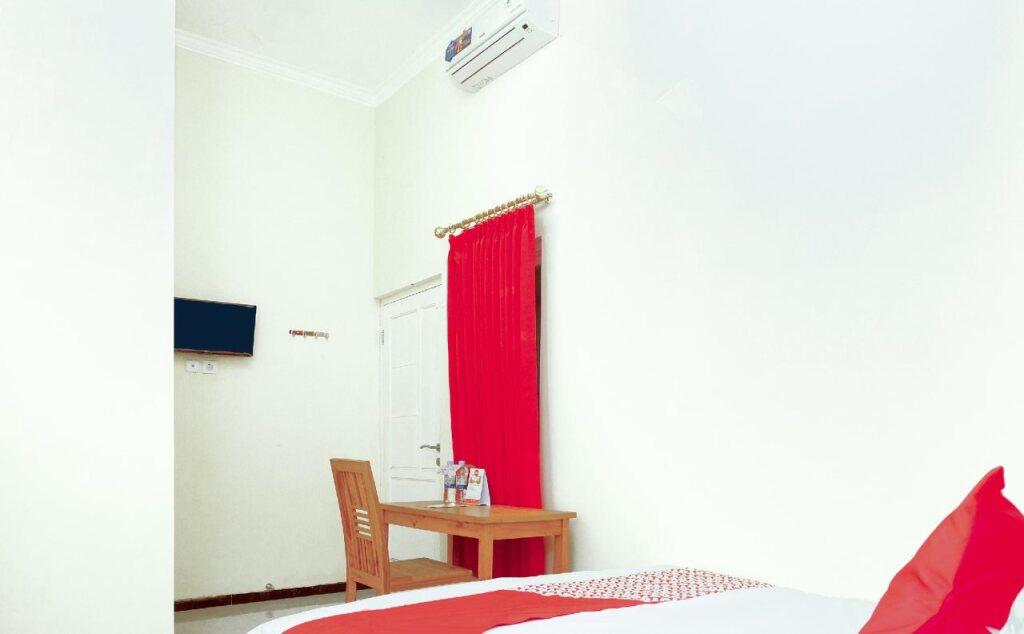 Emas 23 Guest House By OYO Rooms — фото 4