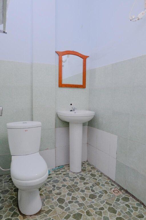 Маланг: Emas 23 Guest House By OYO Rooms