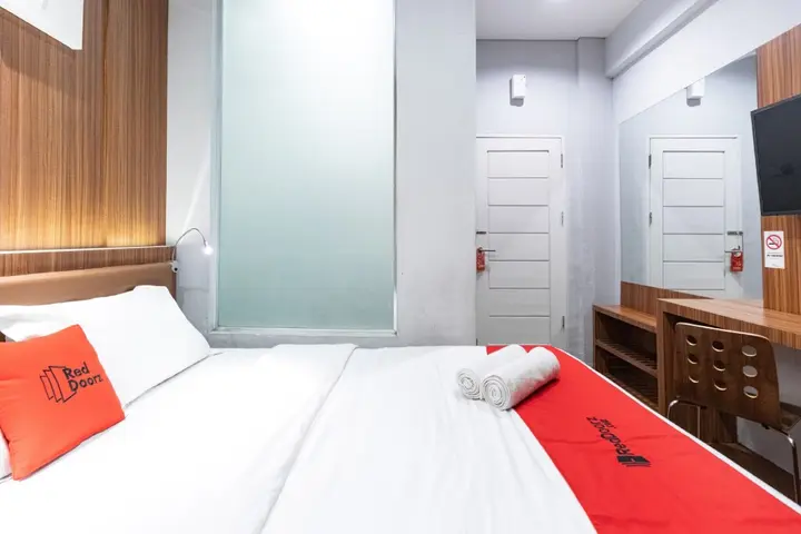Медан: RedDoorz Premium near Centre Point Mall Medan