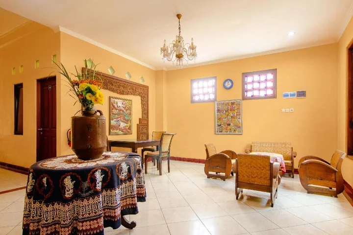 Депок: OYO 1593 Pondok Garini Syariah