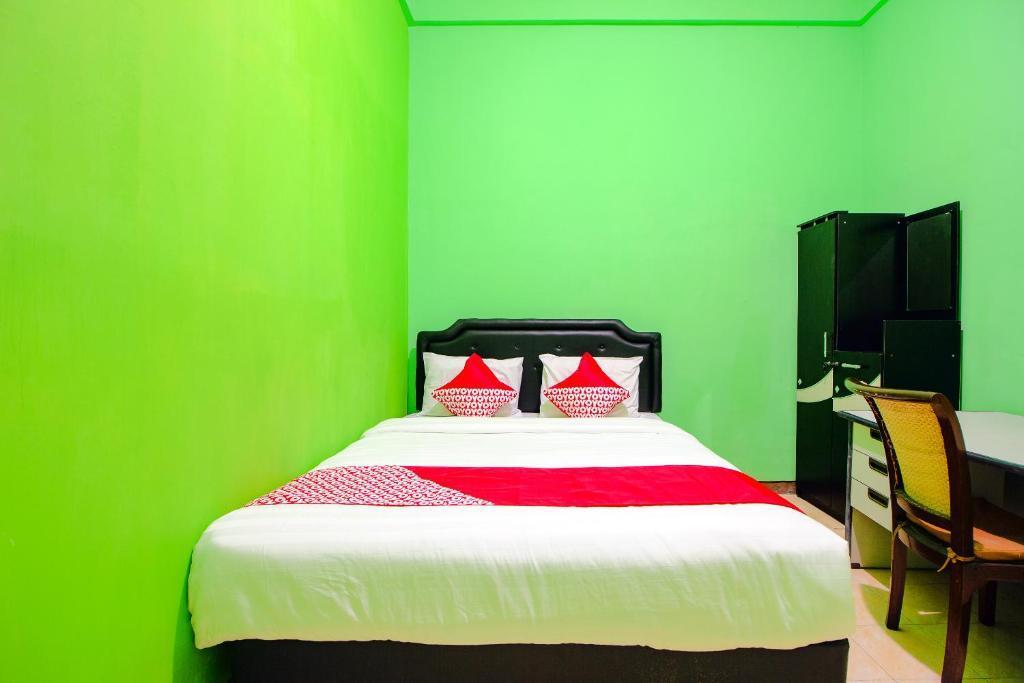Депок: OYO 1593 Pondok Garini Syariah