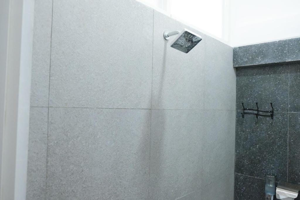 Бату: OYO 1454 111 Residence