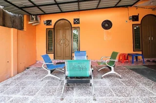 Пеканбару: Oyo Life 2597 Km Kost