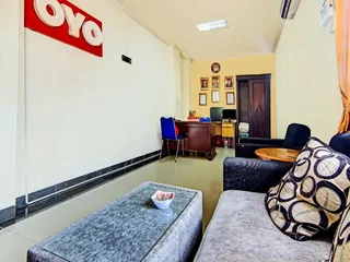 Депок: OYO 2832 Wisma Sukatani Indah