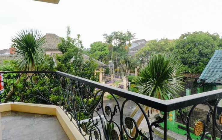 Маланг: Omah Cimbar Family Residence