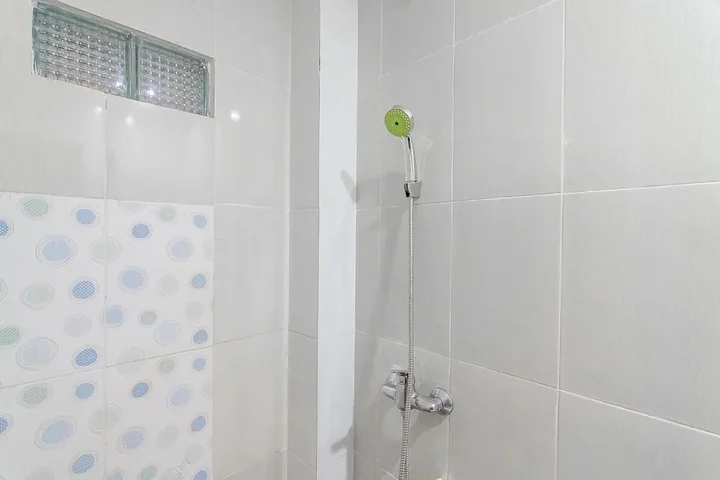 Палангкарая: RedDoorz @ Rajawali KM 5
