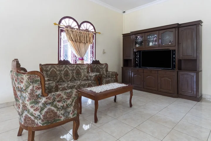 Пематангсиантар: OYO 2916 Op Samuel Homestay