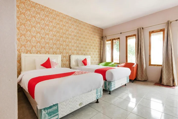 Чиатер: OYO 3040 D'pineapple Villa