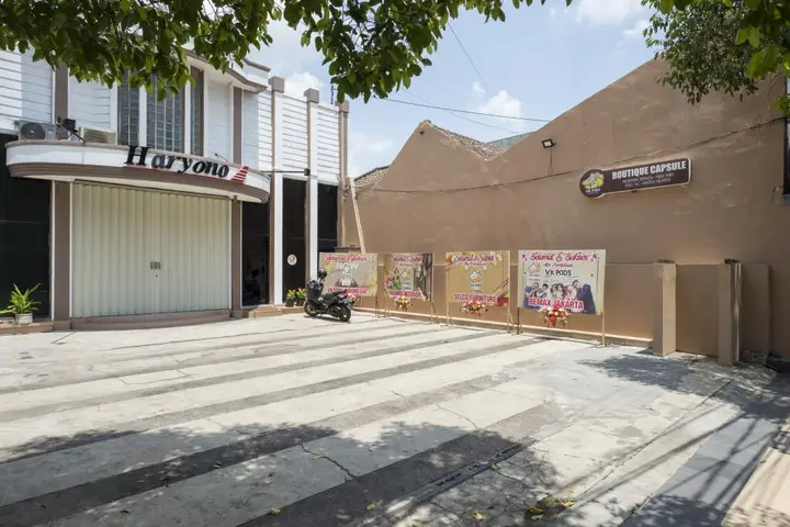 RedDoorz Hostel near Malang Train Station 3 — фото 1