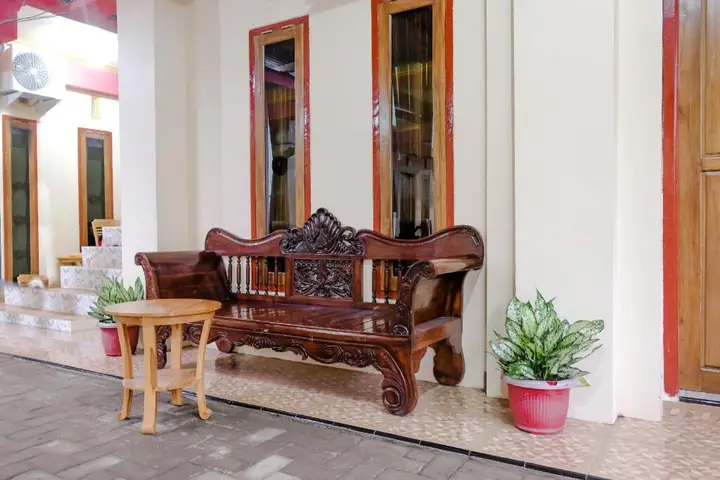 OYO 2986 D and a Guesthouse Syariah And Rent Car — фото 2