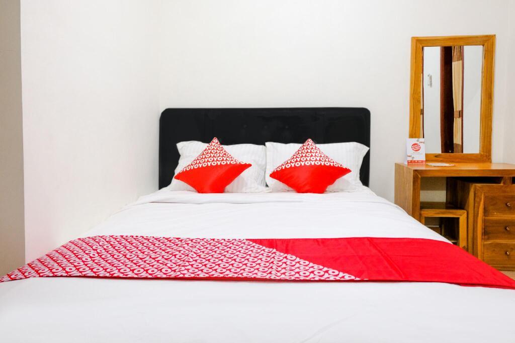 OYO 2986 D and a Guesthouse Syariah And Rent Car — фото 4