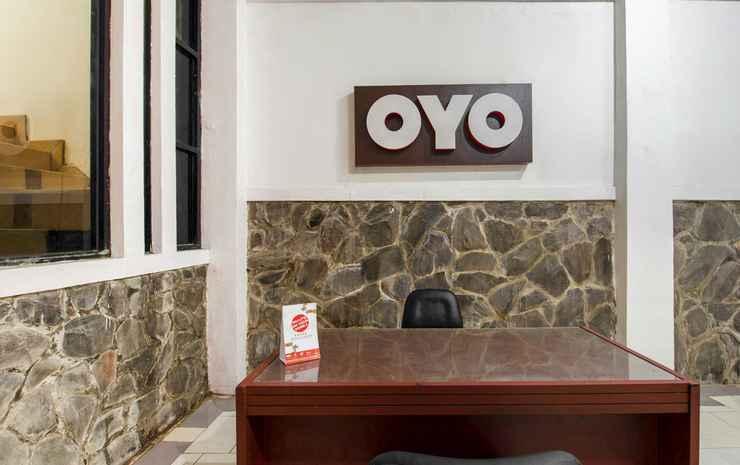 Сурабая: OYO 3185 Kalysta Bringin Syariah