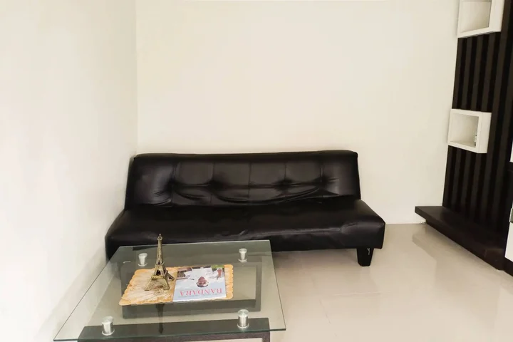Палу: OYO 3240 Inninawa Homestay