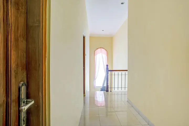 Депок: OYO 3144 Ndalem Amandari