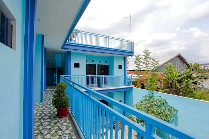 Маланг: OYO Life 3183 Kost Putri Biru Sigura-gura