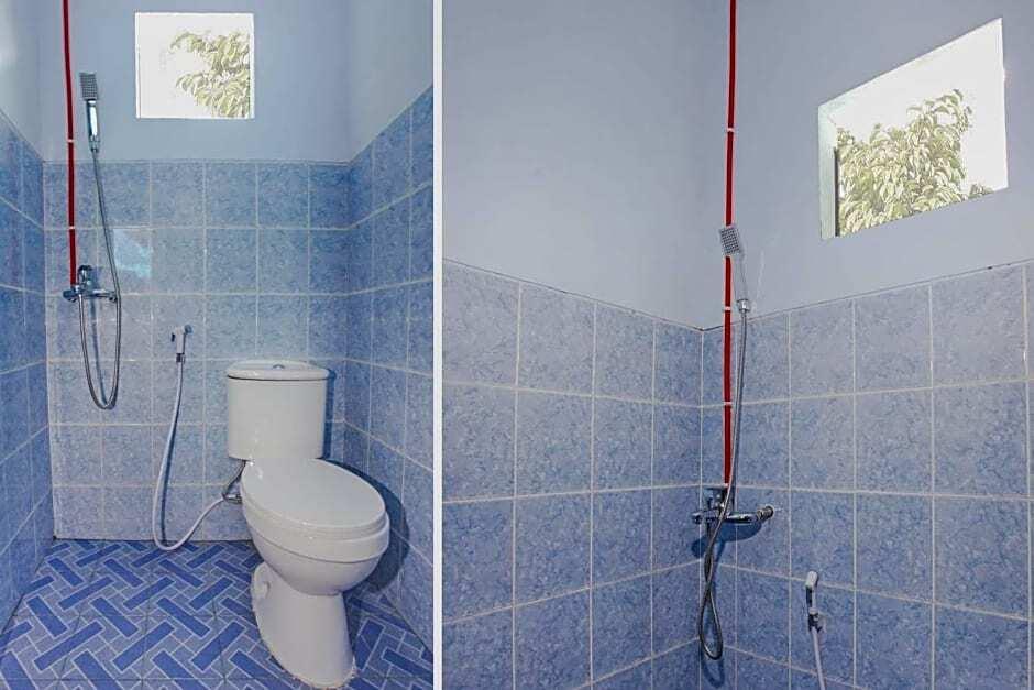 Маланг: OYO Life 3183 Kost Putri Biru Sigura-gura