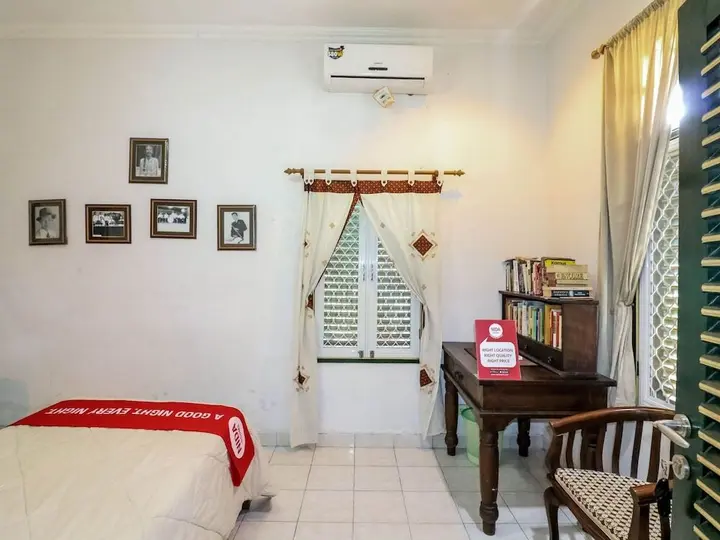 Депок: NIDA Rooms Pisang 83B Depok Sleman