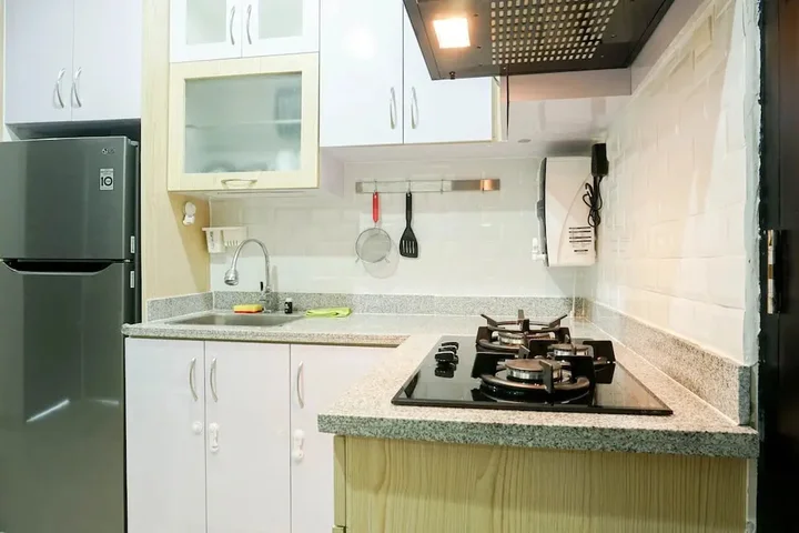 Депок: Cozy Minimalist 2BR with City View at Atlanta Apartment