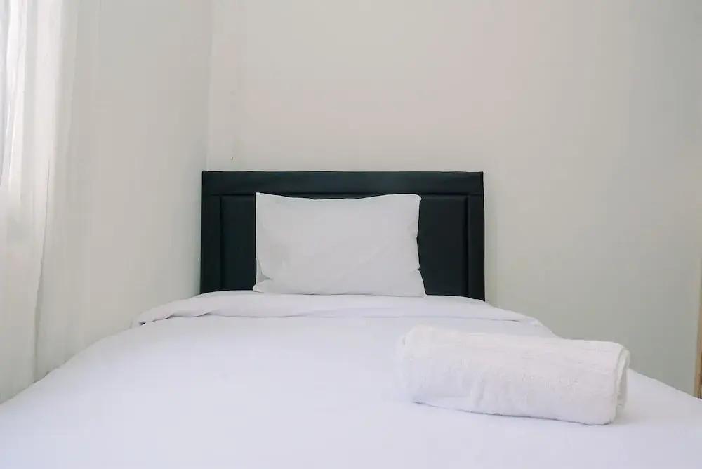 Депок: 2BR Apartment at Park View Condominium near Universitas Indonesia