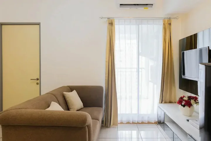 Legok: 2br Apartment with Study Room at M-Town Residence