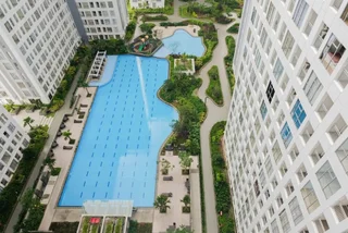 Legok: 2br Apartment with Study Room at M-Town Residence
