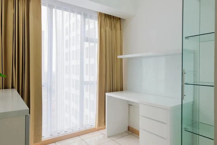 Legok: 2br Apartment with Study Room at M-Town Residence