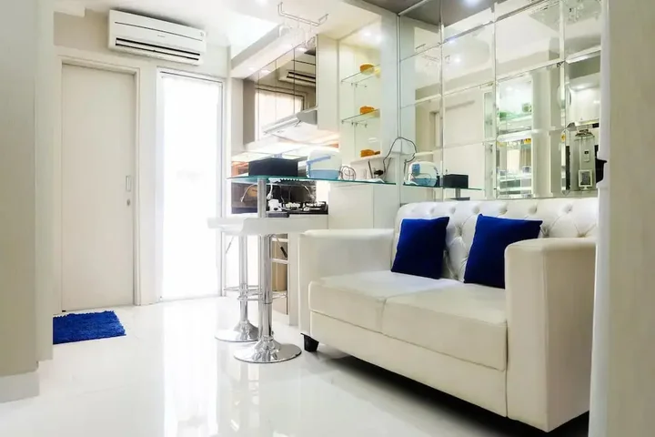 Джакарта: Posh 2BR Apartment at Bassura City near Shopping Mall