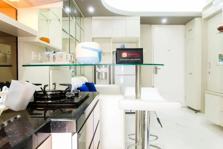 Джакарта: Posh 2BR Apartment at Bassura City near Shopping Mall