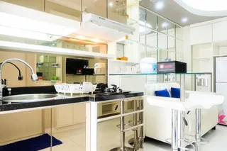 Джакарта: Posh 2BR Apartment at Bassura City near Shopping Mall
