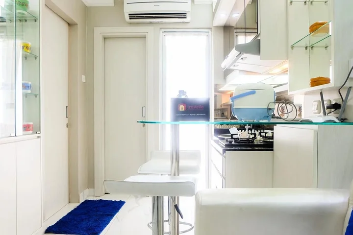 Джакарта: Posh 2BR Apartment at Bassura City near Shopping Mall