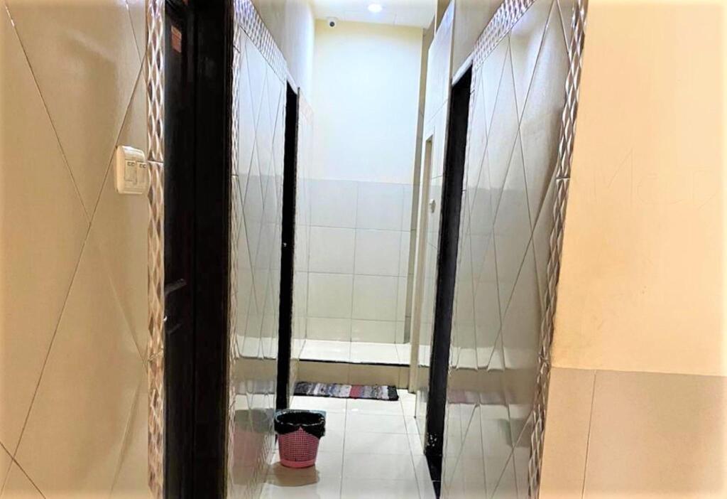 Макассар: Vetran 42 Homestay