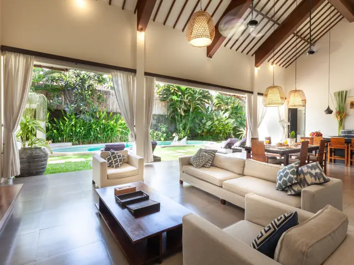 2BR Villa Alice Satu in Seminyak — фото 1