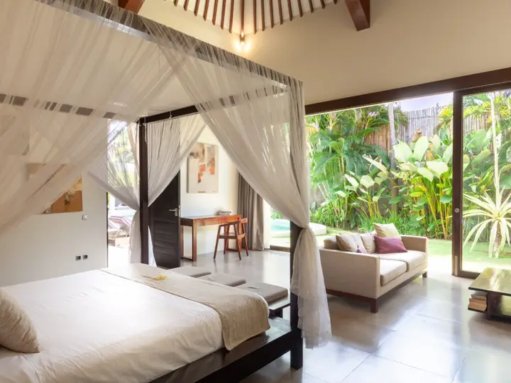 2BR Villa Alice Satu in Seminyak — фото 3