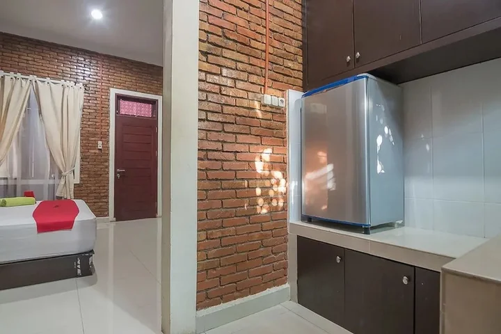 Медан: RedDoorz Plus near Cambridge City Square 2