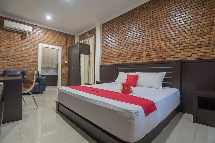 Медан: RedDoorz Plus near Cambridge City Square 2