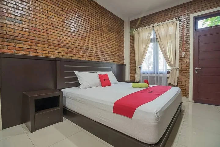 Медан: RedDoorz Plus near Cambridge City Square 2