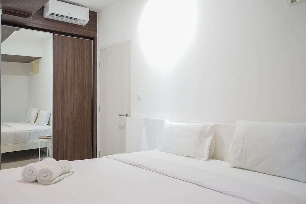 Luxurious 2BR at Skandinavia Apartment By Travelio — фото 2