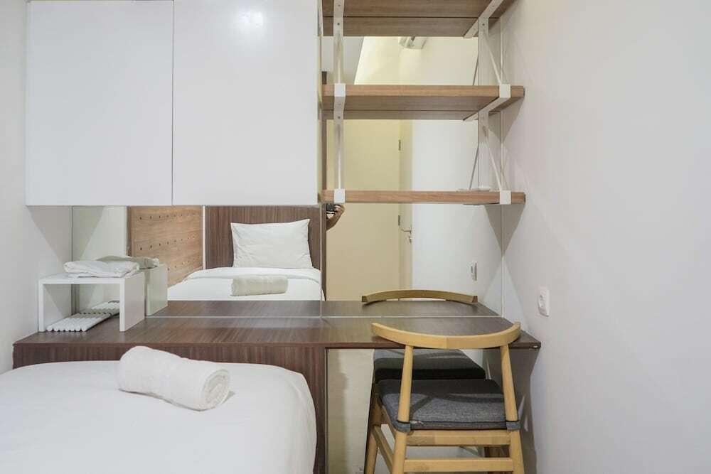 Luxurious 2BR at Skandinavia Apartment By Travelio — фото 4