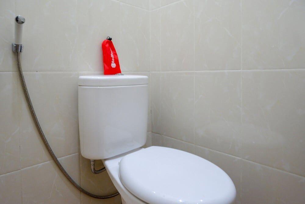 Караганьяр: RedDoorz near Stadion 45 Karanganyar