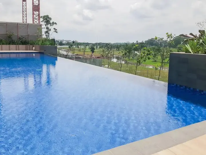 Legok: Comfortable 1BR Apartment at Marigold Nava Park