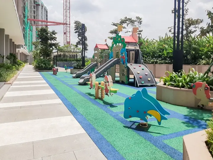 Legok: Comfortable 1BR Apartment at Marigold Nava Park