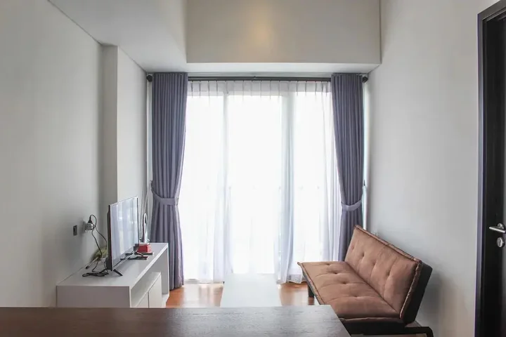 Legok: Elegant and Modern 1BR Casa De Parco Apartment