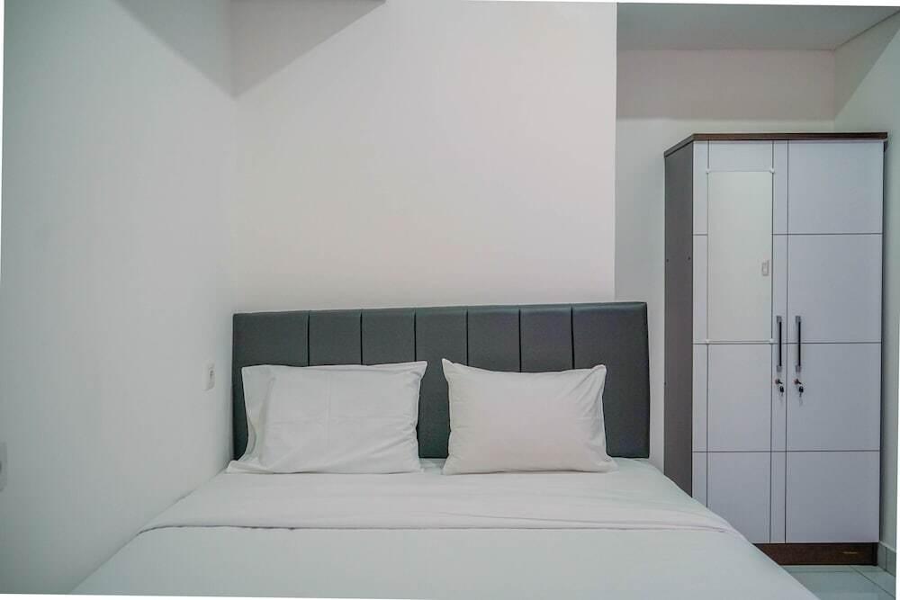 Legok: Fully Furnished and Homey 1BR Casa De Parco Apartment