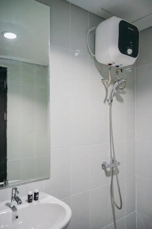 Legok: Modern and Tranquil 1BR @ Casa De Parco Apartment