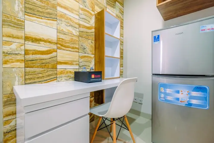 Депок: New Furnished 1BR Apartment @ Atlanta Residences