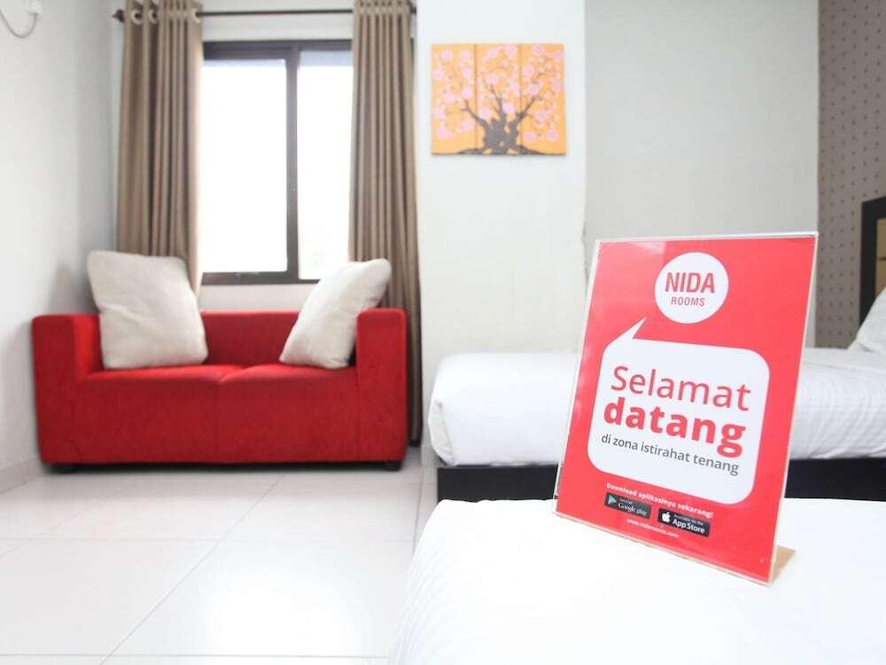 Медан: Nida Rooms Lubis 3 Medan Baru at Hotel Rumah Anaya