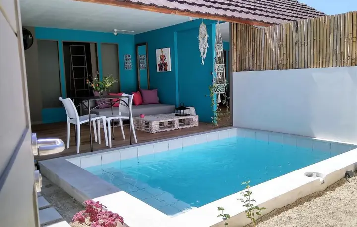 Гили-Мено: Meno Suites