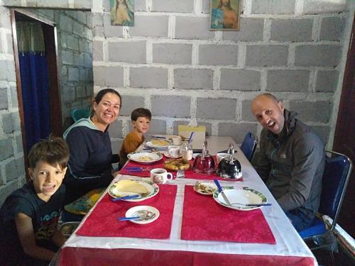 Баджоа: Arnolds Family Homestay