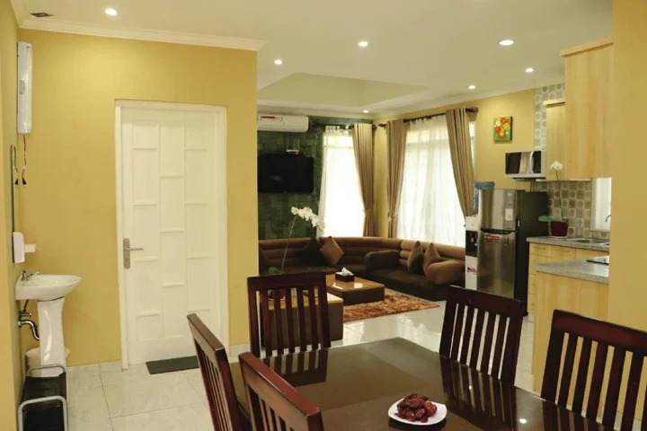Чипанас: Diyar Villas Puncak M6/12