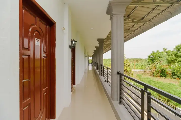 Петумбак: RedDoorz Plus near Kualanamu International Airport 2